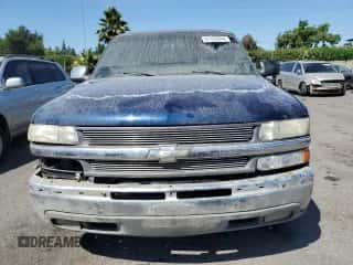 2001 Chevrolet Silverado 1500 LT z VIN 1GCEC19TX1Z139565, wystawiony jako Copart lot #61339244 z przebiegiem 285 157 mil mil oraz Szkoda całkowita • Salvage title. Historia ofert i sprzedaży dostępna na DreamBid. Obrazek 5.