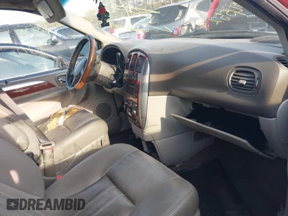 ✅ 2007 Chrysler Town & Country Touring • VIN: 2A4GP54L97R230853 • Lot: 42184080. Listed on IAAI with Not provided. Free auction sales archive from the USA and detailed vehicle history report at DreamBid. Image 5.