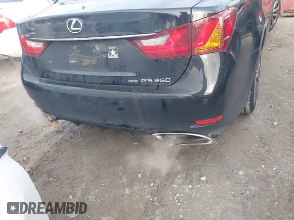 ✅ 2013 Lexus GS 350 • VIN: JTHCE1BL0D5005931 • Lot: 43902908. Wystawiony na IAAI z przebiegiem 300 962 mil. Bezpłatny archiwum sprzedaży aukcyjnych z USA i szczegółowy raport historii pojazdu na DreamBid. Zdjęcie 6.