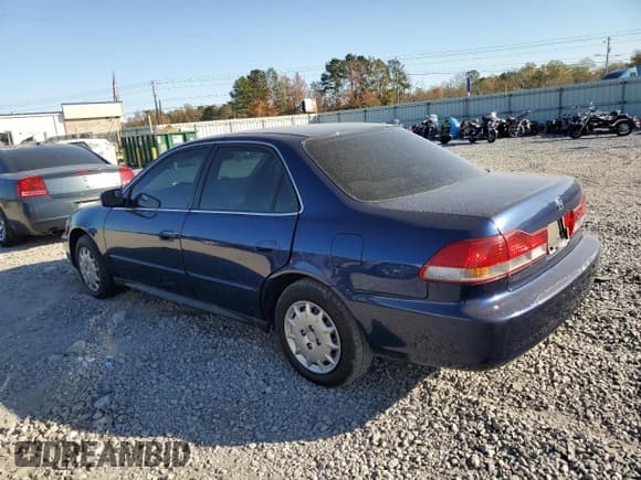 ✅ 2002 Honda Accord LX • VIN: 1HGCG66502A113248 • Lot: 91806595. Wystawiony na Copart z przebiegiem 185 618 mil. Bezpłatny archiwum sprzedaży aukcyjnych z USA i szczegółowy raport historii pojazdu na DreamBid. Zdjęcie 2.