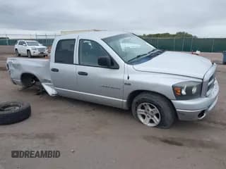 ✅ 2006 Dodge 1500 Laramie • VIN: 1D7HA18266S543223 • Lot: 43267403. Wystawiony na IAAI z przebiegiem 193 026 mil. Bezpłatny archiwum sprzedaży aukcyjnych z USA i szczegółowy raport historii pojazdu na DreamBid. Zdjęcie 1.