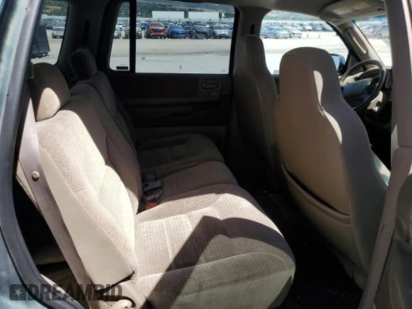 ✅ 2001 Dodge Durango • VIN: 1B4HS28Z61F586324 • Лот: 68517395. Опубликован ранее на Copart с пробегом 136 237 миль. Бесплатный доступ к архиву аукционных продаж из США и подробный отчёт об истории автомобиля на DreamBid. Изображение 11.