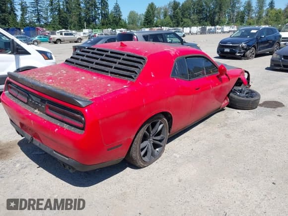 ✅ 2018 Dodge Challenger SXT • VIN: 2C3CDZAG4JH263143 • Lot: 42765510. Wystawiony na IAAI z przebiegiem 55 846 mil. Bezpłatny archiwum sprzedaży aukcyjnych z USA i szczegółowy raport historii pojazdu na DreamBid. Zdjęcie 4.