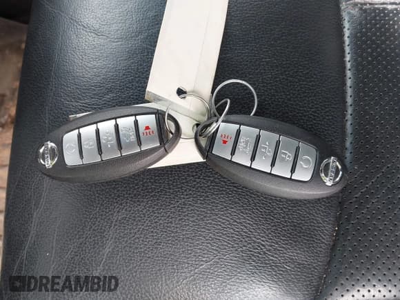 ✅ 2015 Nissan Pathfinder Platinum • VIN: 5N1AR2MM1FC704455 • Lot: 42783064. Listed on IAAI with 82,167 mi. Free auction sales archive from the USA and detailed vehicle history report at DreamBid. Image 11.