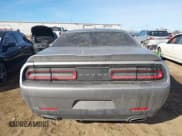 ✅ 2018 Dodge Challenger SXT Plus • VIN: 2C3CDZAG3JH231932 • Lot: 41456460. Wystawiony na IAAI z przebiegiem 92 868 mil. Bezpłatny archiwum sprzedaży aukcyjnych z USA i szczegółowy raport historii pojazdu na DreamBid. Zdjęcie 16.