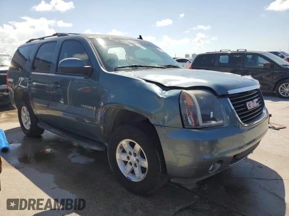 ✅ 2008 GMC Yukon SLE 3SA • VIN: 1GKFC13C88R231771 • Lot: 62749905. Listed on Copart with 97,627 mi. Free auction sales archive from the USA and detailed vehicle history report at DreamBid. Image 4.