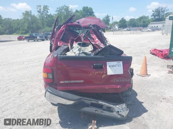 ✅ 2005 Chevrolet Silverado 1500 LT • VIN: 1GCEC19T15Z296326 • Лот: 41604712. Опубликован ранее на IAAI с пробегом Не указан. Бесплатный доступ к архиву аукционных продаж из США и подробный отчёт об истории автомобиля на DreamBid. Изображение 17.