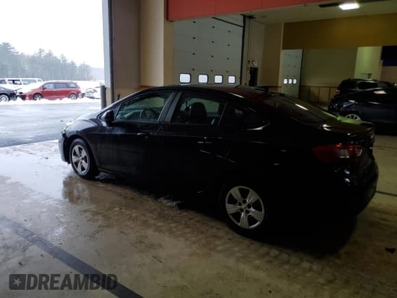 ✅ 2017 Chevrolet Cruze LS • VIN: 1G1BC5SM3H7238076 • Лот: 42842693. Опубликован ранее на Copart с пробегом 163 045 миль. Бесплатный доступ к архиву аукционных продаж из США и подробный отчёт об истории автомобиля на DreamBid. Изображение 2.