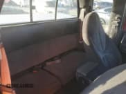 ✅ 1998 Dodge Dakota SLT • VIN: 1B7GG22Y6WS584989 • Lot: 77398674. Wystawiony na Copart z przebiegiem 171 923 mil. Bezpłatny archiwum sprzedaży aukcyjnych z USA i szczegółowy raport historii pojazdu na DreamBid. Zdjęcie 10.