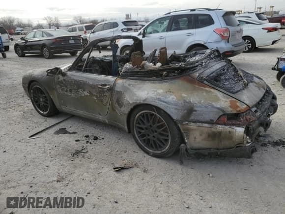 ✅ 1996 Porsche 911 • VIN: WP0CA2996TS342133 • Lot: 71577084. Wystawiony na Copart z przebiegiem Nie podano. Bezpłatny archiwum sprzedaży aukcyjnych z USA i szczegółowy raport historii pojazdu na DreamBid. Zdjęcie 2.