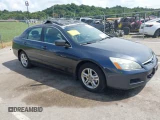 ✅ 2007 Honda Accord EX • VIN: 1HGCM56707A209621 • Lot: 42986171. Wystawiony na IAAI z przebiegiem 148 660 mil. Bezpłatny archiwum sprzedaży aukcyjnych z USA i szczegółowy raport historii pojazdu na DreamBid. Zdjęcie 1.