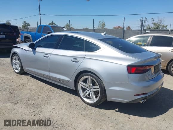 ✅ 2018 Audi A5 Sportback Premium Plus • VIN: WAUENCF50JA062891 • Лот: 43149465. Опубликован ранее на IAAI с пробегом 109 154 миль. Бесплатный доступ к архиву аукционных продаж из США и подробный отчёт об истории автомобиля на DreamBid. Изображение 3.