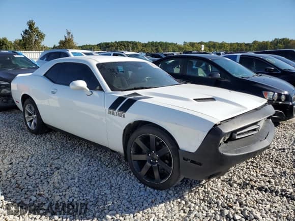 ✅ 2015 Dodge Challenger SXT • VIN: 2C3CDZAG7FH775454 • Lot: 89516665. Wystawiony na Copart z przebiegiem 203 203 mil. Bezpłatny archiwum sprzedaży aukcyjnych z USA i szczegółowy raport historii pojazdu na DreamBid. Zdjęcie 4.