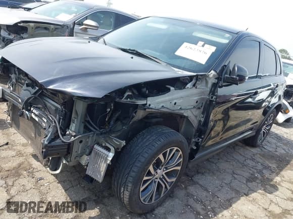 ✅ 2016 Mitsubishi Outlander SE • VIN: JA4AP3AWXGZ024486 • Lot: 42023876. Listed on IAAI with 117,916 mi. Free auction sales archive from the USA and detailed vehicle history report at DreamBid. Image 18.