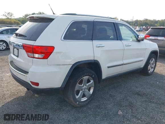 ✅ 2012 Jeep Grand Cherokee Limited • VIN: 1C4RJFBT8CC310625 • Lot: 43336758. Wystawiony na IAAI z przebiegiem 125 074 mil. Bezpłatny archiwum sprzedaży aukcyjnych z USA i szczegółowy raport historii pojazdu na DreamBid. Zdjęcie 4.