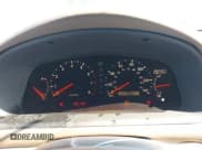 ✅ 2000 Lexus ES 300 • VIN: JT8BF28G4Y5102497 • Лот: 43650282. Опубликован ранее на IAAI с пробегом 128 348 миль. Бесплатный доступ к архиву аукционных продаж из США и подробный отчёт об истории автомобиля на DreamBid. Изображение 7.