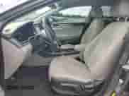 2018 Hyundai Sonata SE с VIN 5NPE24AF8JH615295, выставлен на аукционе Copart как лот 81614175 с пробегом 117 036 миль миль и Списание • Salvage title. История ставок и продаж доступна на DreamBid. Изображение 7.