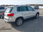 ✅ 2012 Volkswagen Tiguan S • VIN: WVGBV7AX2CW603477 • Лот: 43685173. Опубликован ранее на IAAI с пробегом Не указан. Бесплатный доступ к архиву аукционных продаж из США и подробный отчёт об истории автомобиля на DreamBid. Изображение 4.