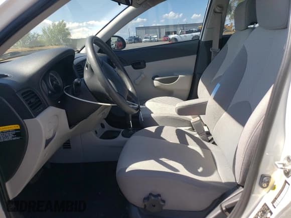 ✅ 2009 Hyundai Accent Auto GLS • VIN: KMHCN46C59U294407 • Лот: 63024725. Опубликован ранее на Copart с пробегом 115 521 миль. Бесплатный доступ к архиву аукционных продаж из США и подробный отчёт об истории автомобиля на DreamBid. Изображение 7.