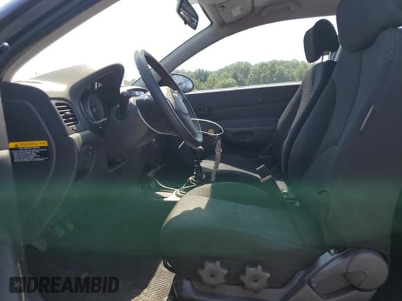 ✅ 2007 Hyundai Accent GS • VIN: KMHCM36C67U041039 • Лот: 67071925. Опубликован ранее на Copart с пробегом 78 730 миль. Бесплатный доступ к архиву аукционных продаж из США и подробный отчёт об истории автомобиля на DreamBid. Изображение 7.