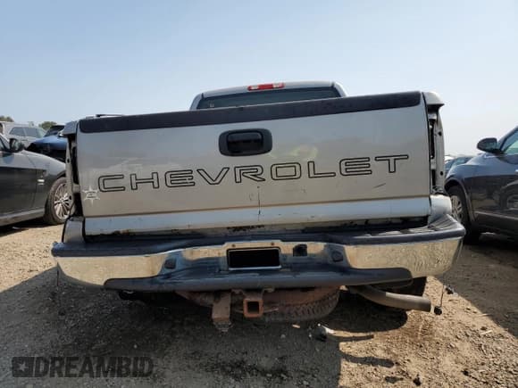 ✅ 2007 Chevrolet Silverado 1500 LT1 • VIN: 1GCEC19X17Z104490 • Lot: 70595324. Listed on Copart with 134,503 mi. Free auction sales archive from the USA and detailed vehicle history report at DreamBid. Image 6.