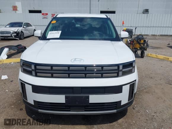 ✅ 2025 Hyundai Santa Fe SE • VIN: 5NMP14GL6SH134811 • Lot: 43112938. Wystawiony na IAAI z przebiegiem 7 924 mil. Bezpłatny archiwum sprzedaży aukcyjnych z USA i szczegółowy raport historii pojazdu na DreamBid. Zdjęcie 13.