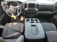 ✅ 2019 Chevrolet Silverado 1500 LT • VIN: 1GCRYDED5KZ413100 • Lot: 70790404. Wystawiony na Copart z przebiegiem 46 096 mil. Bezpłatny archiwum sprzedaży aukcyjnych z USA i szczegółowy raport historii pojazdu na DreamBid. Zdjęcie 8.