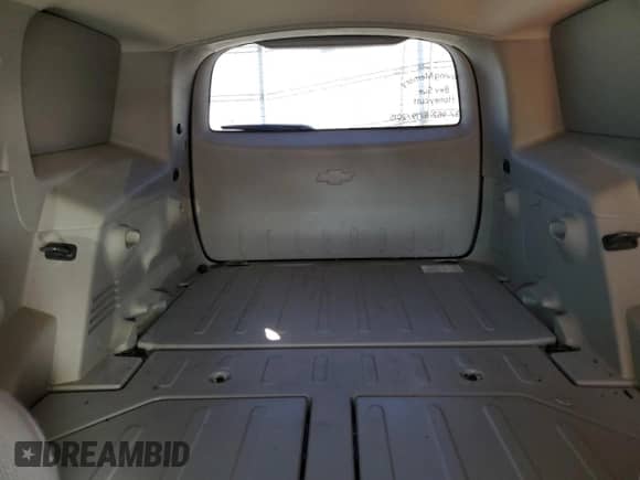 2009 Chevrolet HHR LS z VIN 3GCCA95B99S573901, wystawiony jako Copart lot #75178814 z przebiegiem 207 990 mil mil oraz Szkoda całkowita • Salvage title. Historia ofert i sprzedaży dostępna na DreamBid. Obrazek 10.