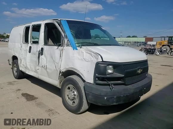✅ 2015 Chevrolet Express Cargo • VIN: 1GCWGFCF2F1101293 • Lot: 80942025. Listed on Copart with 224,865 mi. Free auction sales archive from the USA and detailed vehicle history report at DreamBid. Image 14.
