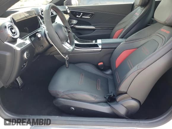 ✅ 2025 Mercedes-Benz CLE 53 AMG • VIN: W1KMJ6CB8SF061911 • Lot: 65041725. Listed on Copart with 2,534 mi. Free auction sales archive from the USA and detailed vehicle history report at DreamBid. Image 7.