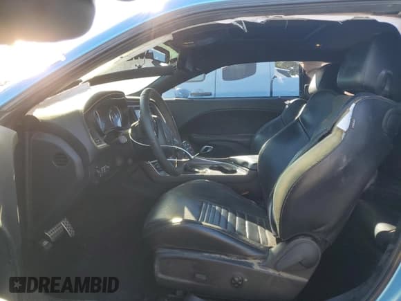 ✅ 2016 Dodge Challenger R/T Plus Shaker • VIN: 2C3CDZBTXGH157669 • Лот: 81872655. Опубликован ранее на Copart с пробегом 87 680 миль. Бесплатный доступ к архиву аукционных продаж из США и подробный отчёт об истории автомобиля на DreamBid. Изображение 7.