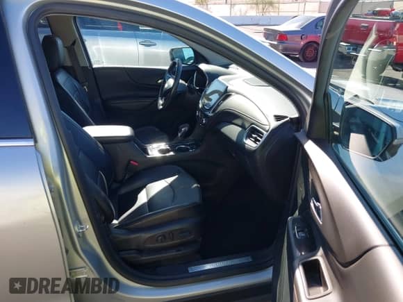 2022 Chevrolet Equinox Premier with VIN 3GNAXNEV8NS152892, listed as a IAAI auction lot 42799811 with 33,818 mi miles and . Bid and sale history available at DreamBid. Image 5.