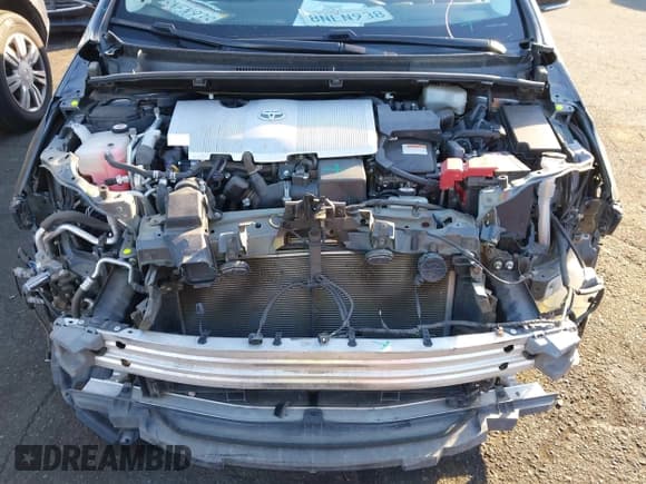 ✅ 2020 Toyota Prius Limited • VIN: JTDKARFP2L3135465 • Lot: 43845431. Listed on IAAI with 116,786 mi. Free auction sales archive from the USA and detailed vehicle history report at DreamBid. Image 6.