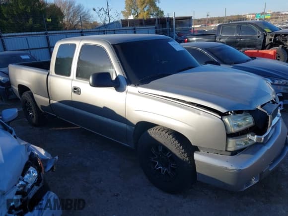 ✅ 2003 Chevrolet Silverado 1500 LS • VIN: 1GCEC19V03Z347944 • Lot: 43702066. Listed on IAAI with 280,541 mi. Free auction sales archive from the USA and detailed vehicle history report at DreamBid. Image 14.