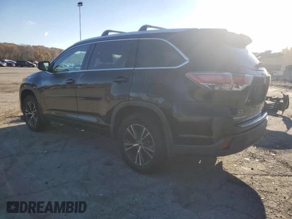 ✅ 2016 Toyota Highlander XLE • VIN: 5TDJKRFH9GS504134 • Lot: 90221215. Wystawiony na Copart z przebiegiem 79 181 mil. Bezpłatny archiwum sprzedaży aukcyjnych z USA i szczegółowy raport historii pojazdu na DreamBid. Zdjęcie 2.