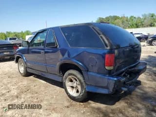 ✅ 2004 Chevrolet Blazer LS • VIN: 1GNCS18X64K113614 • Lot: 52361345. Wystawiony na Copart z przebiegiem 240 235 mil. Bezpłatny archiwum sprzedaży aukcyjnych z USA i szczegółowy raport historii pojazdu na DreamBid. Zdjęcie 2.