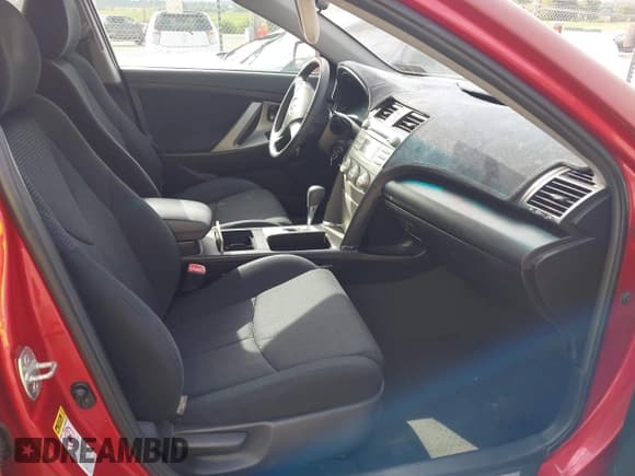 ✅ 2010 Toyota Camry • VIN: 4T1BF3EK6AU527940 • Lot: 43201993. Listed on IAAI with 176,901 mi. Free auction sales archive from the USA and detailed vehicle history report at DreamBid. Image 5.