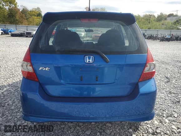 ✅ 2007 Honda Fit Sport • VIN: JHMGD38697S047652 • Лот: 82602185. Опубликован ранее на Copart с пробегом 93 918 миль. Бесплатный доступ к архиву аукционных продаж из США и подробный отчёт об истории автомобиля на DreamBid. Изображение 6.