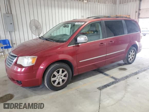 ✅ 2010 Chrysler Town & Country Touring Plus • VIN: 2A4RR8DX4AR449122 • Lot: 81642995. Wystawiony na Copart z przebiegiem 119 456 mil. Bezpłatny archiwum sprzedaży aukcyjnych z USA i szczegółowy raport historii pojazdu na DreamBid. Zdjęcie 1.
