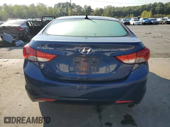 2013 Hyundai Elantra GLS с VIN KMHDH4AE3DU681406, выставлен на аукционе Copart как лот 81384145 с пробегом Не указан миль и Списание • Salvage title. История ставок и продаж доступна на DreamBid. Изображение 6.
