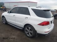 ✅ 2016 Mercedes-Benz GLE 350 • VIN: 4JGDA5HB8GA805438 • Lot: 43693699. Wystawiony na IAAI z przebiegiem 116 238 mil. Bezpłatny archiwum sprzedaży aukcyjnych z USA i szczegółowy raport historii pojazdu na DreamBid. Zdjęcie 3.