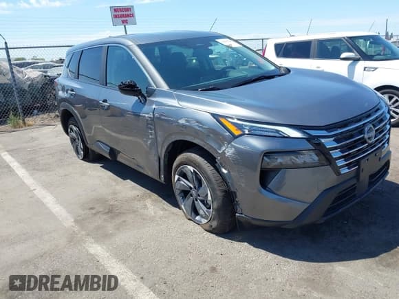 ✅ 2025 Nissan Rogue SV • VIN: 5N1BT3BA7SC803330 • Lot: 42840023. Listed on IAAI with 8,267 mi. Free auction sales archive from the USA and detailed vehicle history report at DreamBid. Image 1.