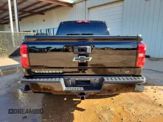 ✅ 2018 Chevrolet Silverado 1500 LT • VIN: 3GCUKREC9JG247985 • Лот: 89700785. Опубликован ранее на Copart с пробегом 176 054 миль. Бесплатный доступ к архиву аукционных продаж из США и подробный отчёт об истории автомобиля на DreamBid. Изображение 6.