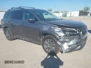 2022 Nissan Pathfinder SV с VIN 5N1DR3BA5NC258921, выставлен на аукционе IAAI как лот 43382384 с пробегом 42 586 миль миль и . История ставок и продаж доступна на DreamBid. Изображение 1.