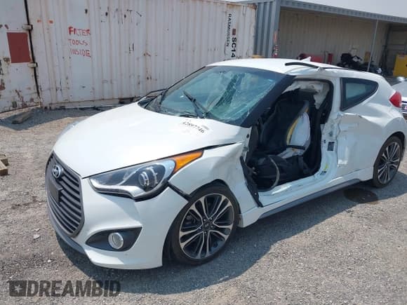 ✅ 2016 Hyundai Veloster Turbo R-Spec • VIN: KMHTC6AE5GU263570 • Lot: 42897746. Wystawiony na IAAI z przebiegiem 68 200 mil. Bezpłatny archiwum sprzedaży aukcyjnych z USA i szczegółowy raport historii pojazdu na DreamBid. Zdjęcie 17.