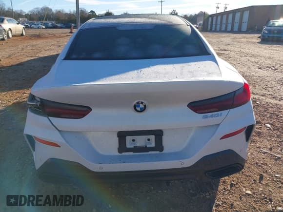 ✅ 2021 BMW 8 Series 840i • VIN: WBAGV2C0XMCE91866 • Лот: 41688628. Опубликован ранее на IAAI с пробегом Не указан. Бесплатный доступ к архиву аукционных продаж из США и подробный отчёт об истории автомобиля на DreamBid. Изображение 16.