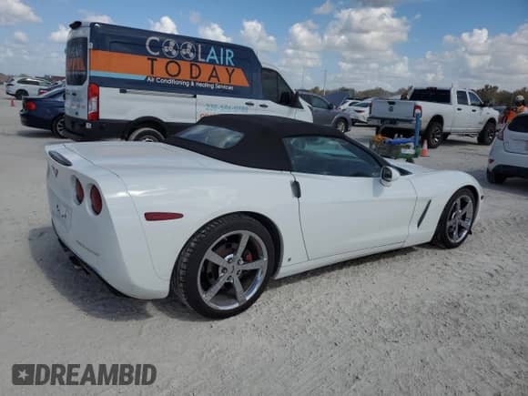 2009 Chevrolet Corvette с VIN 1G1YY36W995100373, выставлен на аукционе Copart как лот 77597944 с пробегом 71 261 миль миль и Списание • Salvage title. История ставок и продаж доступна на DreamBid. Изображение 3.