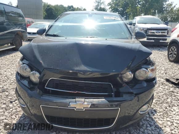 2014 Chevrolet Sonic LT z VIN 1G1JC6EH8E4224333, wystawiony jako Copart lot #68867264 z przebiegiem 80 086 mil mil oraz Czysty tytuł • Clean title. Historia ofert i sprzedaży dostępna na DreamBid. Obrazek 5.