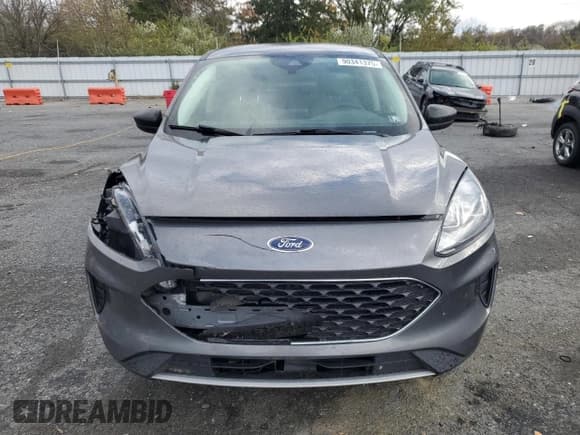 ✅ 2022 Ford Escape SE • VIN: 1FMCU9G65NUB56949 • Lot: 90341375. Listed on Copart with 69,362 mi. Free auction sales archive from the USA and detailed vehicle history report at DreamBid. Image 5.