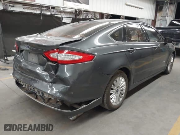 ✅ 2016 Ford Fusion SE Hybrid • VIN: 3FA6P0LUXGR172556 • Lot: 42943122. Listed on IAAI with Not provided. Free auction sales archive from the USA and detailed vehicle history report at DreamBid. Image 4.